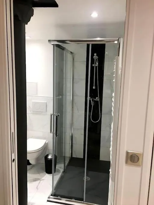 Cmg Nazareth - Temple / Republique Apartment